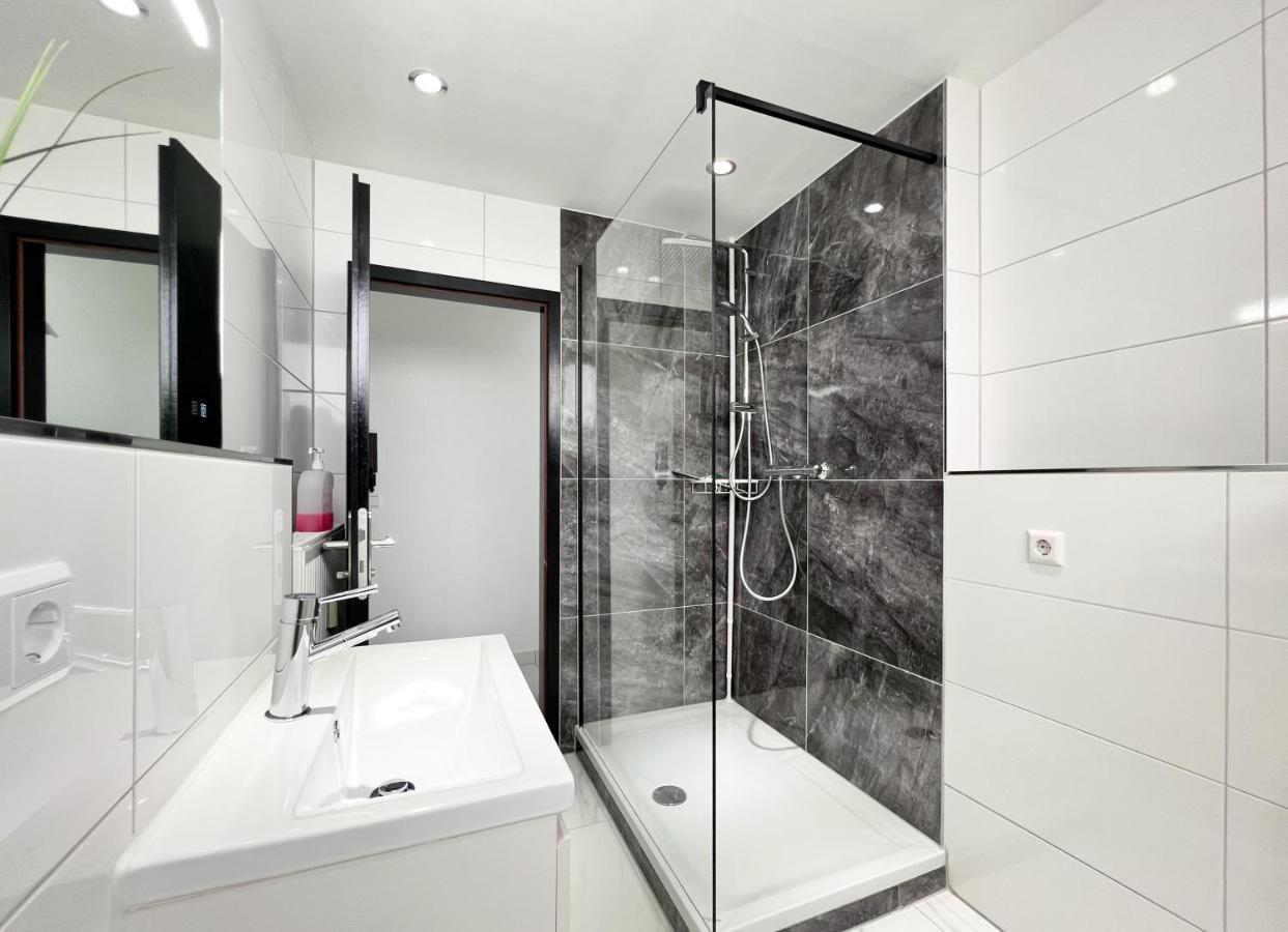 Modernes Apartment Mit Stil In City Lage Karlsruhe Buitenkant foto